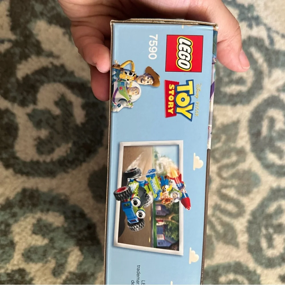 Retired Lego 7590 Disney Pixar Toy Story
“Woody and Buzz to the Rescue” - Picture 4 of 9
